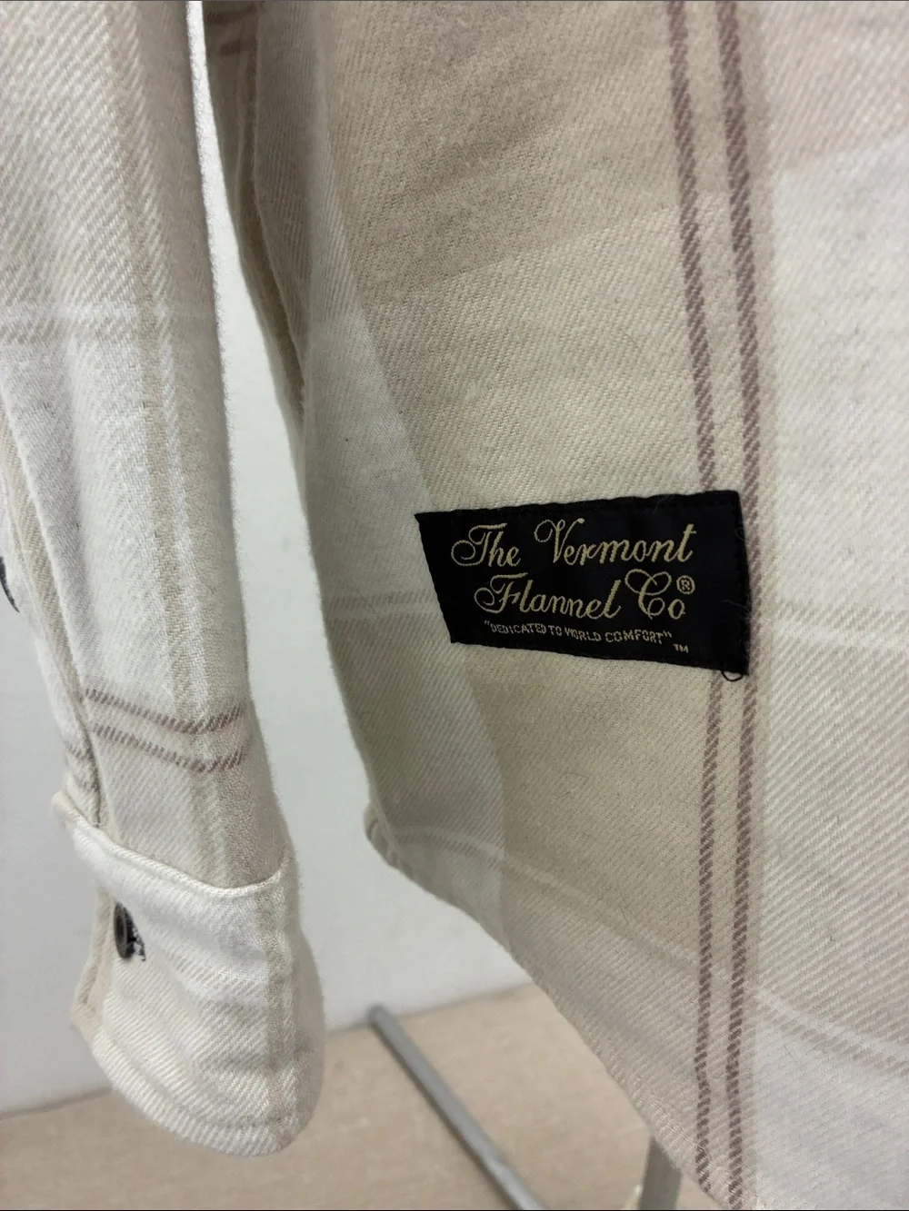 The Vermont Flannel Co Cream and Beige Plaid Lightweight Shirt Jacket